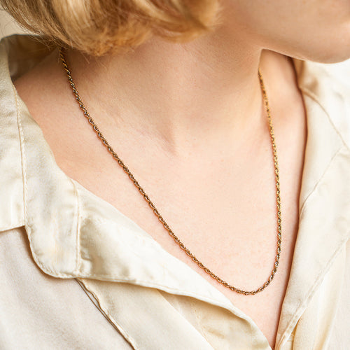 Mae Necklace