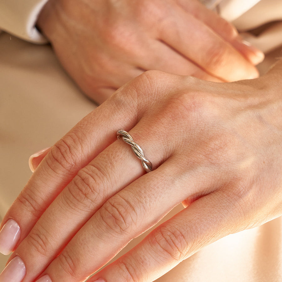 Cassie Ring