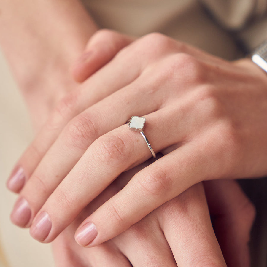 Flora Silver White Ring
