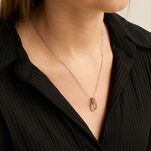Mia Necklace