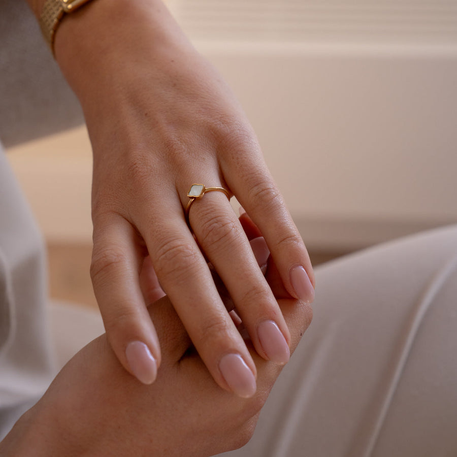 Flora Gold White Ring